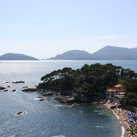 Sulla Spiaggia Di Toto E Tota เตลลาโร ภายนอก รูปภาพ